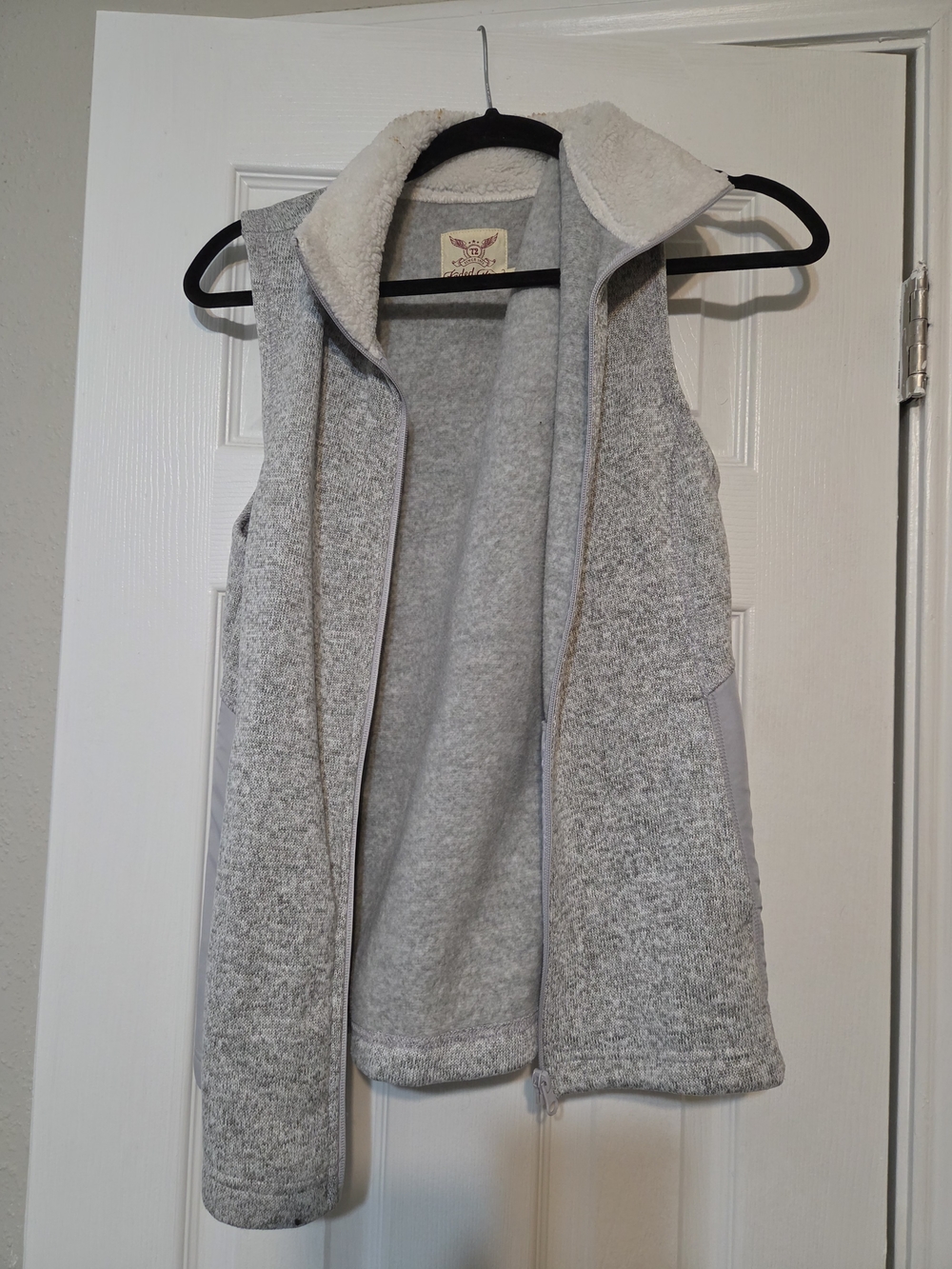Faded Glory Light Gray Sherpa-Lined Women's Vest